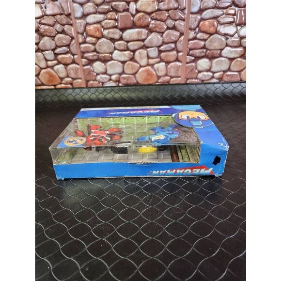 MegaMan Classic 8-Bit Figures 2-Pack Mega Man Vs. Cuts Man - New #A44 - Picture 2 of 8